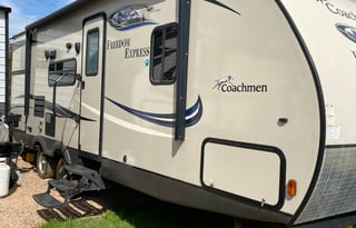 2015 Coachmen RV Freedom Express 248RBS