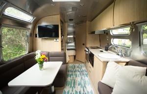 2020 Airstream RV Flying Cloud 30FB Bunk