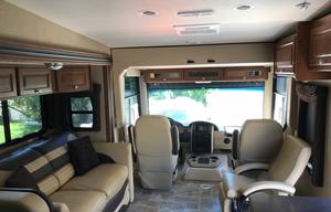 2015 Thor motorhome /toyhauler/ dream machine