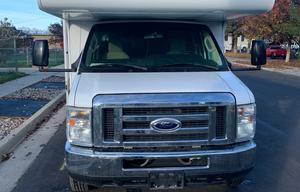 2014 Thor Motor Coach Four Winds 23A Grizzly3