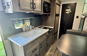 2022 Starcraft Autumn Ridge Single Axle 180BHS