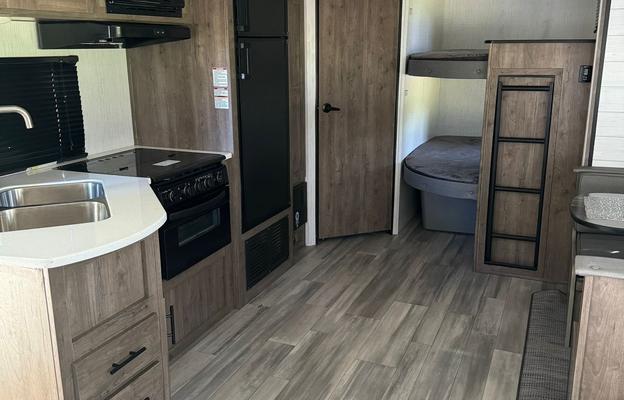 2023 Pioneer BH 270 RV rental photo 1