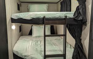 Disney and Beach Ready! 33' Jayco-Bunkhouse Slps 8