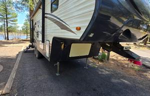 Cozy Little 5th Wheel