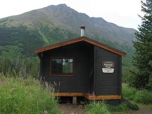 S17, Loop: AREA CRESCENT SADDLE CABIN