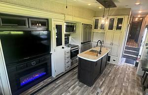 2022 Jayco Eagle 355MBQS luxury fifth wheel!