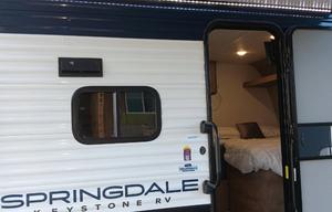 2025 20' Bunkhouse with Front RV Queen Bed, Cute!
