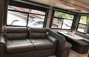 2021 Winnebago Minnie Winnie 31K RV rental photo 4