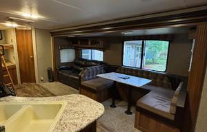 2017 Prime Time RV Avenger ATI 27DBS