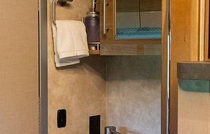 2019 Winnebago Navion 24J