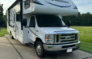2018 Forest River RV Sunseeker LE 3250DSLE Ford
