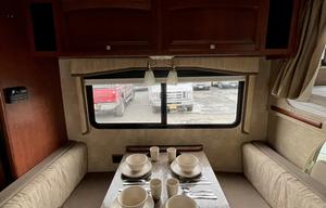 EDWARD - 2014 Winnebago Chalet WF-224VR