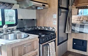 2018 Gulf Stream RV Conquest-  Easy Peasy 5 STAR
