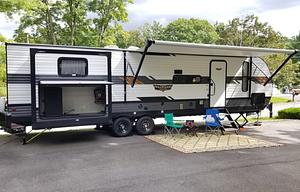 DELIVERY ONLY!! 2021 Forest River Wildwood 31KQBTS