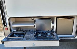 Full bunks★SLIDEOUT ★NEW★outdoor kitchen
