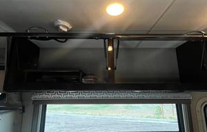 'Quinn' 2018 Thor Motor Coach Quantum WS31