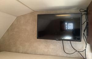 Large Group Alaska RV - Winnebago Minnie Winnie