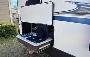 Comfortable Travel Trailer for 6 People