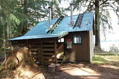 CASTLE FLATS CABIN4