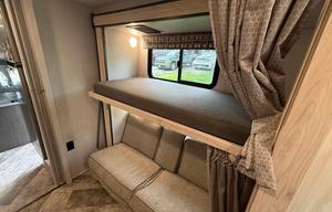 2021 Forest River RV Sunseeker 3250DSLE
