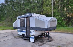 2020 Coachmen RV Clipper Camping Trailers 806XLS RV rental photo 3