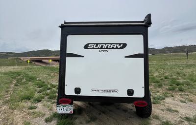 Cozy Offroad Camper with Tempur-Pedic Bed