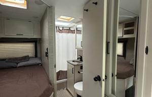 SPRING SALE - 2022 Thor Chateau 22E