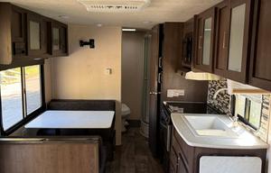Clean & Spacious 2019 Travel Trailer - Sleeps 4–6