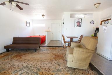 Poppy's Pointe Resort