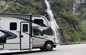 2022 31' Forest River/Unlimited Miles - Pristine!