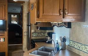 2007 Denali 28RLBS-M5 RV rental photo 11