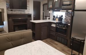 Luxurious Travel Trailer sleeps 10