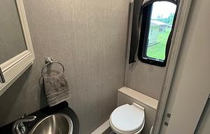 Relaxing Luxury RV Rental w/bunkhouse