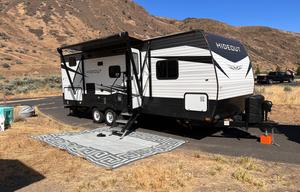 2021 Keystone Hideout Bunkhouse Sleeps 7-8