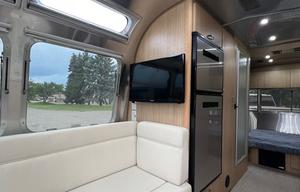 "Sky Glider" Airstream Flying Cloud 25FB