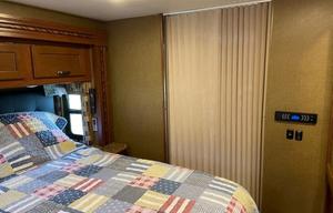2017 Thor Motor Coach Chateau 29G HAL1830