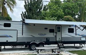 2021 Coachmen Catalina Legacy Edition travel trailer 38 ft