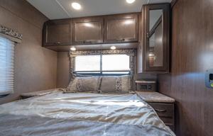 2020 Thor Motor Coach Four Winds 30D Bunk Beds (137)