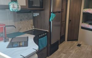 2021 Prime Time RV Avenger ATI 28DBS