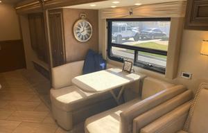 2019 Newmar Bay Star 3124