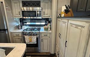 2022 Jayco North Point 382FLRB