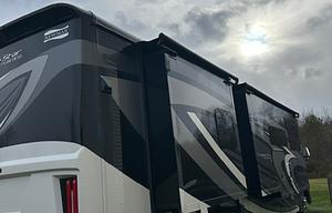 2021 Newmar Canyon Star 3719 RV rental photo 2