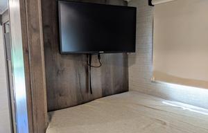 2019 Jayco Alante Sleeps 8 Comfy! Bunkhouse! Kids!