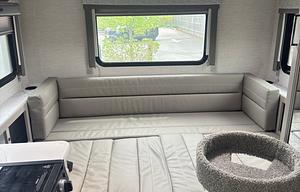 2025 Four Winds 19Z RV rental photo 6