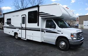 2022 29' Freelander 27QB