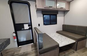 The little Oasis - Delivery Available