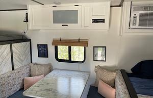 2021 Dutchmen RV Coleman Lantern LT Series 17B