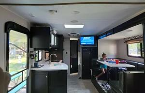 2018 Venture RV Sonic SN220VBH