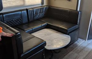 2018 Coachmen RV Spirit Ultra Lite 2963BH RV rental photo 4