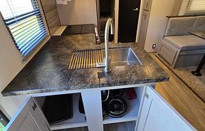 2022 Tracer 24DBS RV rental photo 13